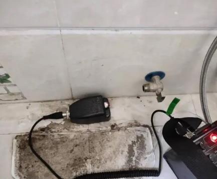 兴宾屋顶漏水维修公司分享下卫生间漏水的危害及解决方法
